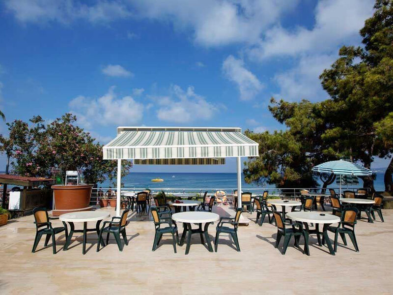 Armas Green Fugla Beach