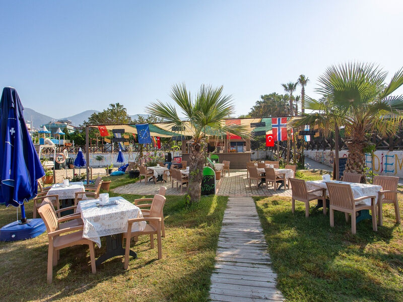 Aslan City