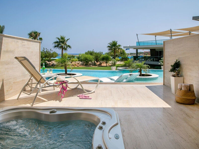 Asterias Beach