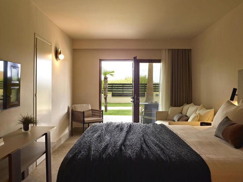 Asterion Suites & SPA
