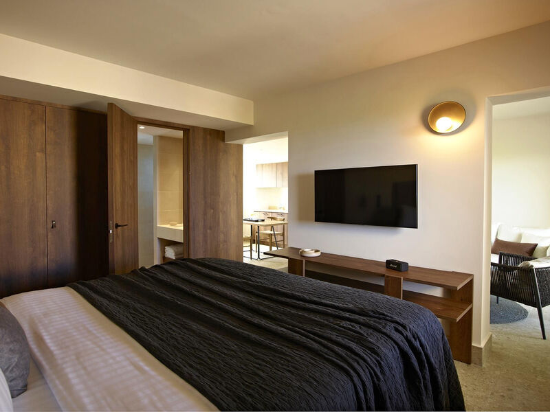 Asterion Suites & SPA