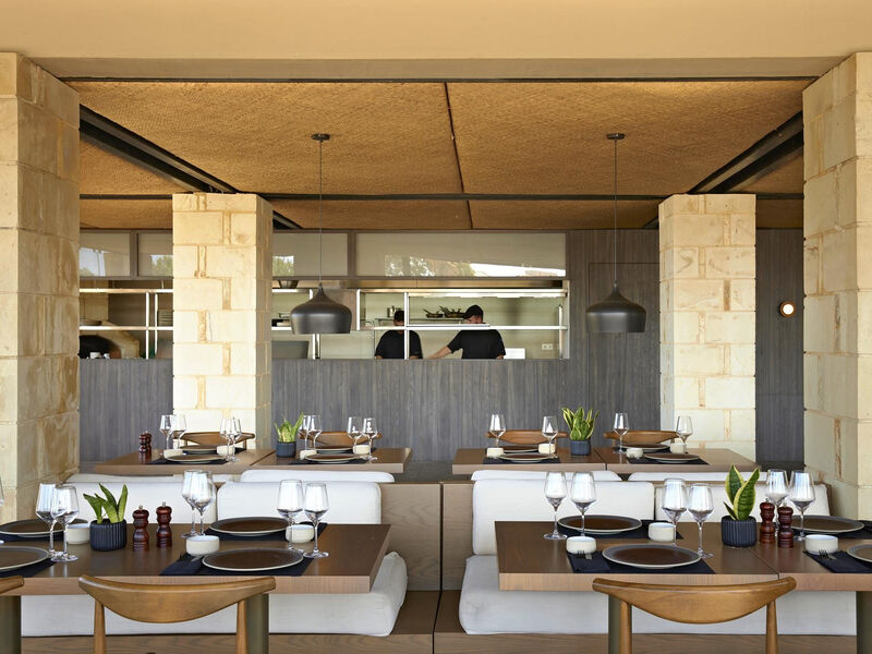 Asterion Suites & SPA