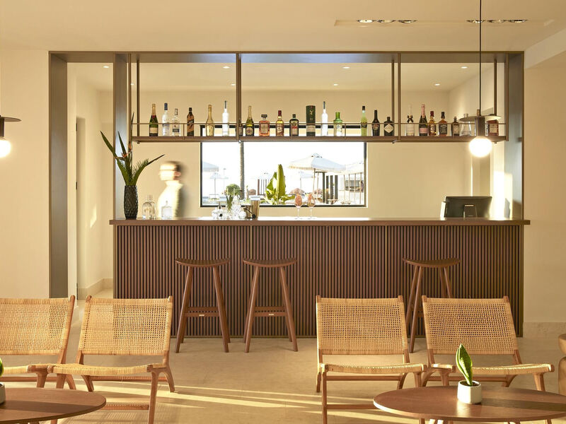 Asterion Suites & SPA