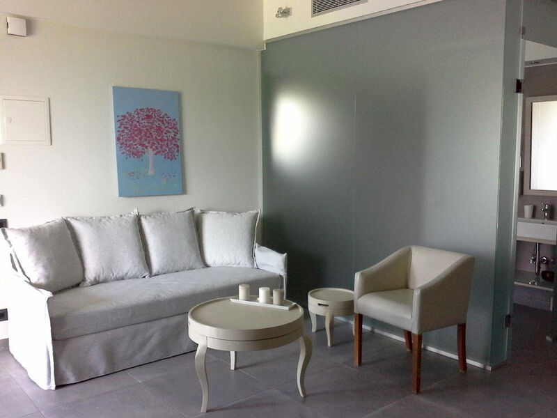 Astra Village Hotel & Suites