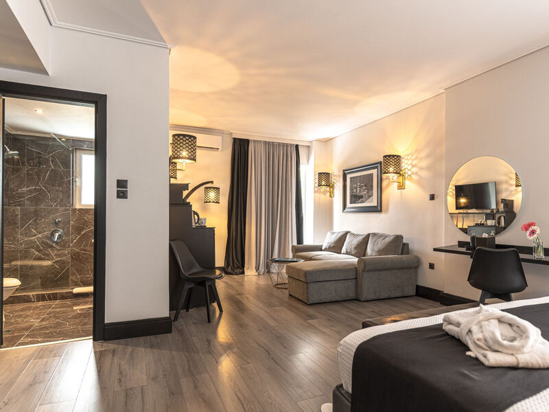 Athenian Riviera Hotel & Suites