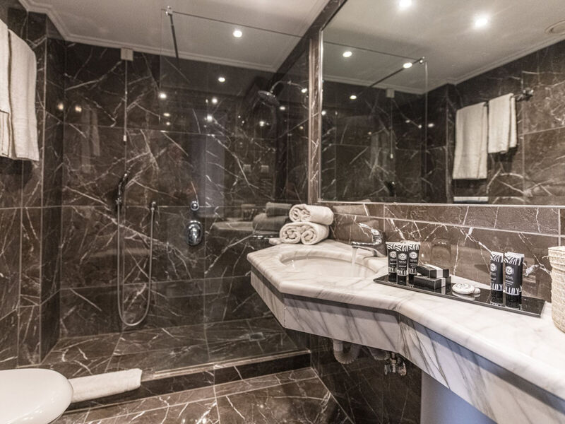 Athenian Riviera Hotel & Suites