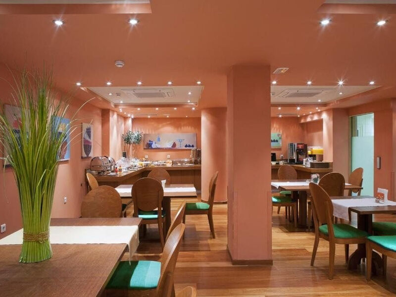 Athens Center Square