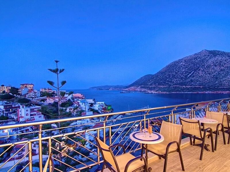 Athina