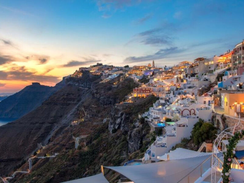 Athina Luxury Suites