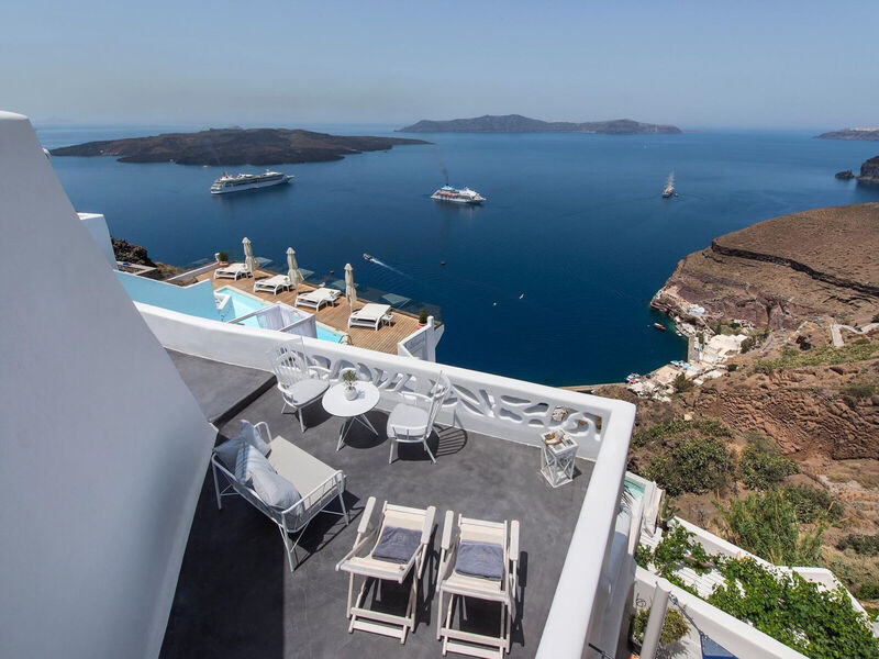 Athina Luxury Suites