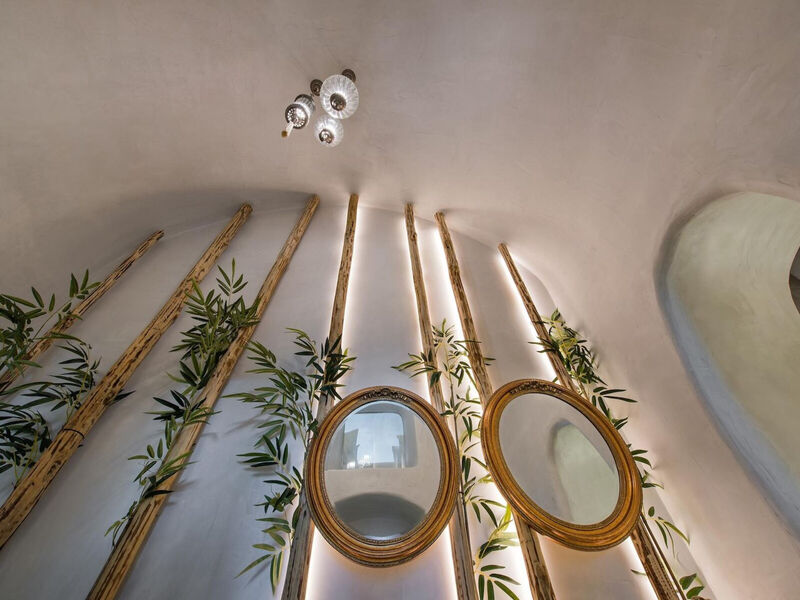 Athina Luxury Suites