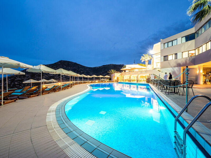 Athina Palace Resort 