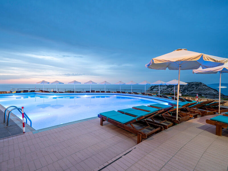 Athina Palace Resort 