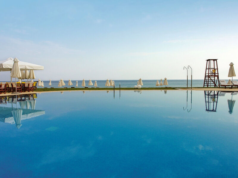 Atlantica Kalliston Resort