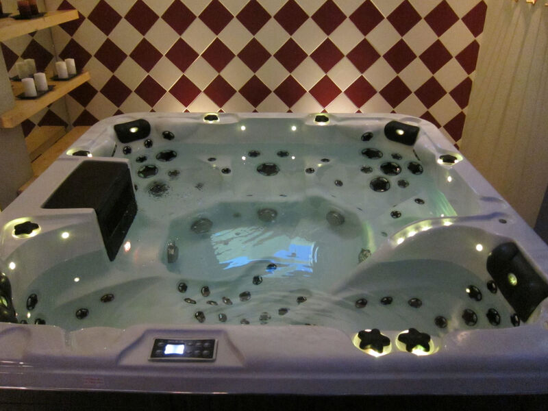 Atlantis Beach Hotel