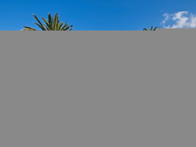 Atlantis Beach Villa