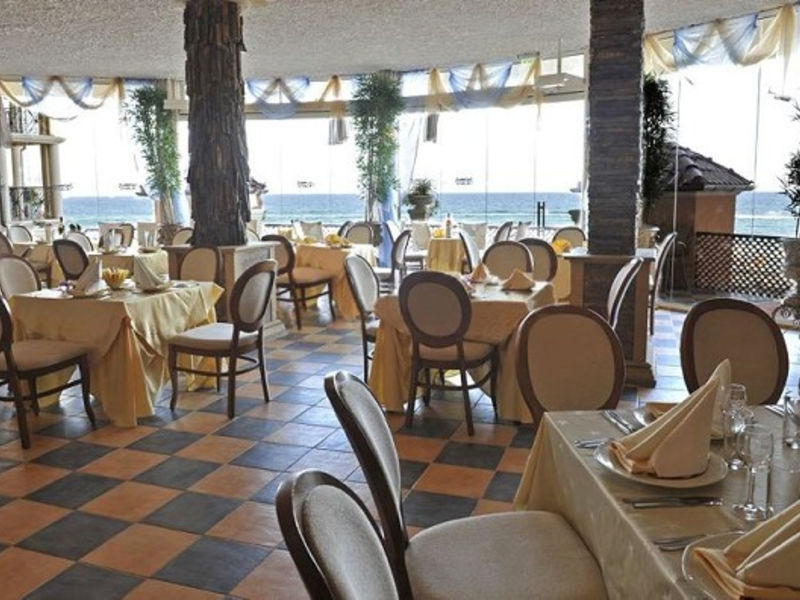 Atrium Beach