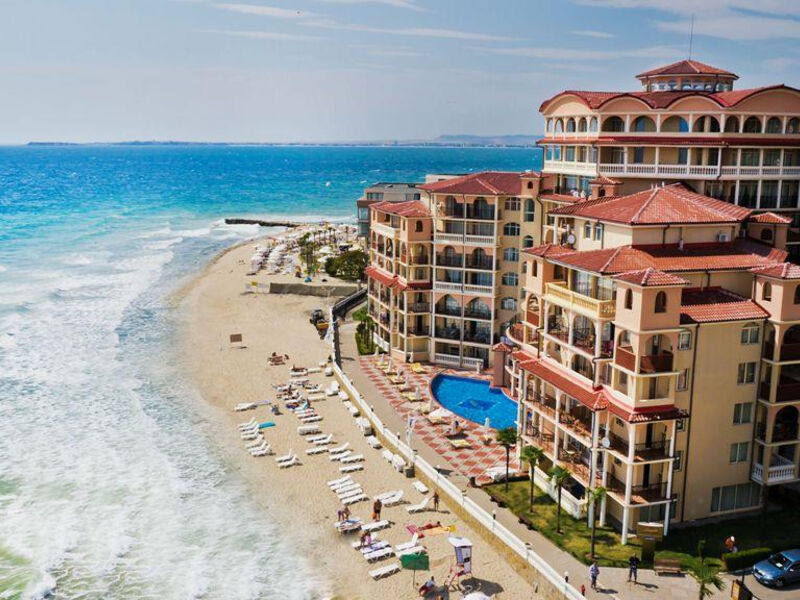 Atrium Beach