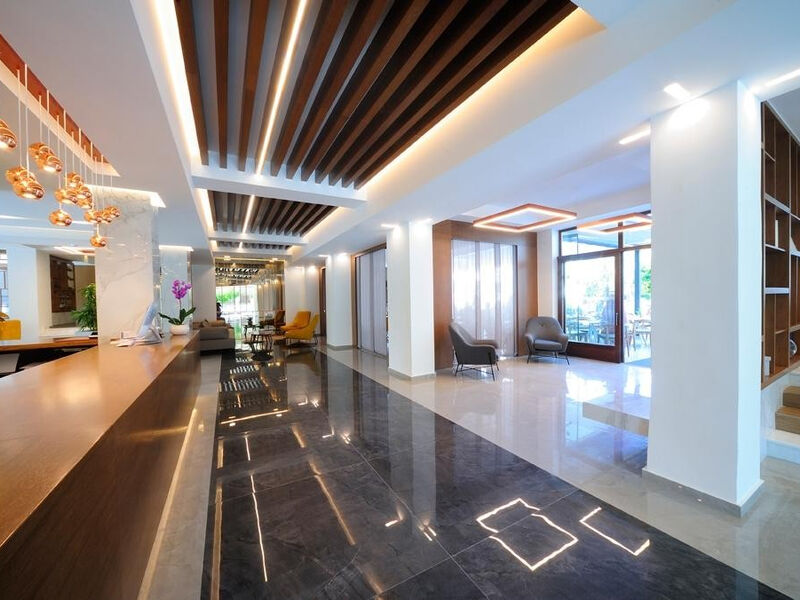 Atrium Ambience
