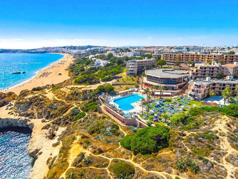 Auramar Beach Resort