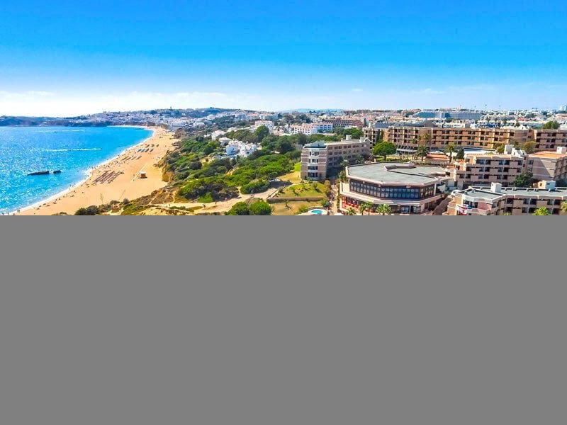 Auramar Beach Resort