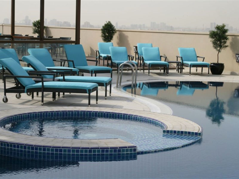 Auris Plaza