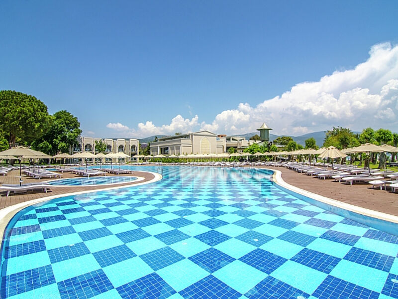 Aurum Spa & Beach Resort