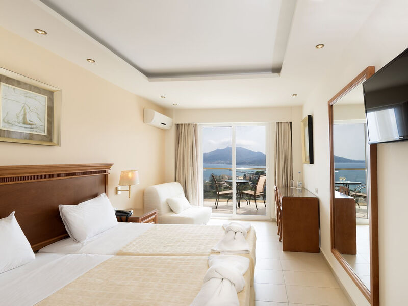 Avalon Palace Hotel