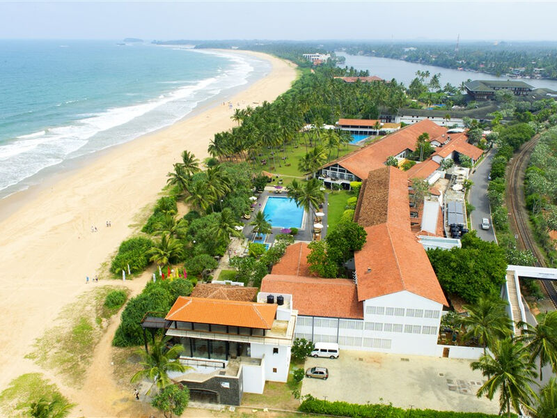 Hotel Avani Bentota Resort & Spa
