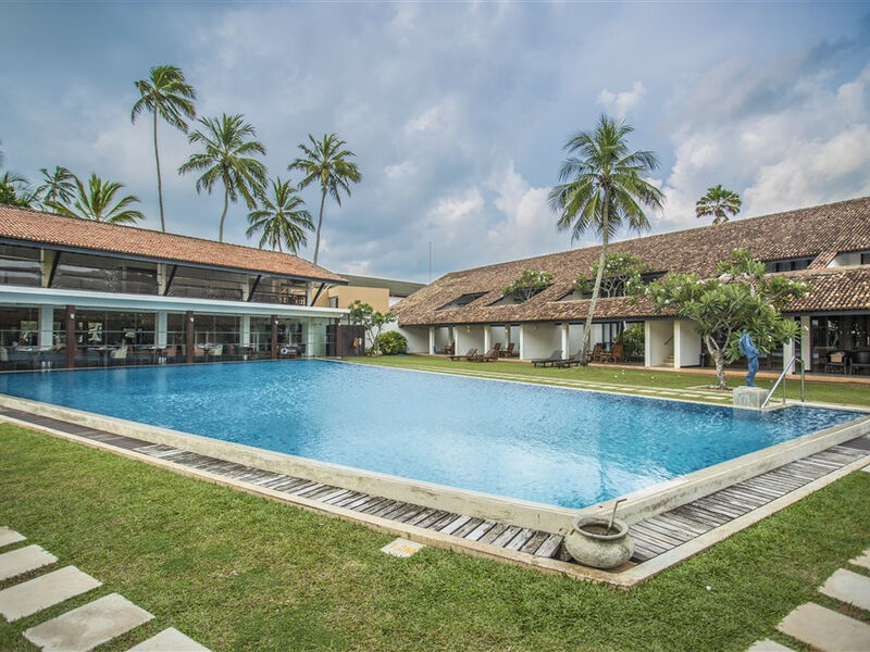 Hotel Avani Bentota Resort & Spa