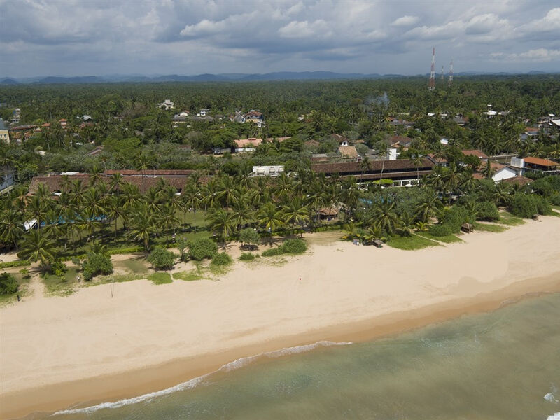 Hotel Avani Bentota Resort & Spa