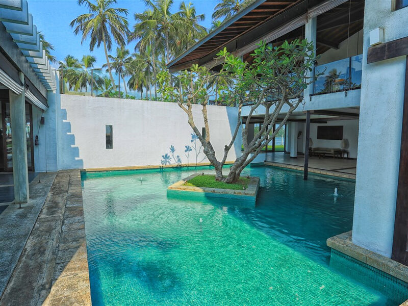 Hotel Avani Kalutara Resort