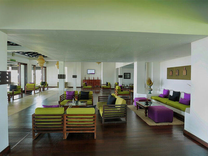 Hotel Avani Kalutara Resort