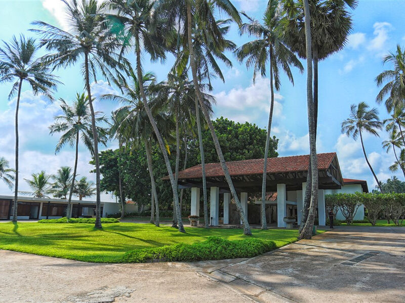 Hotel Avani Kalutara Resort