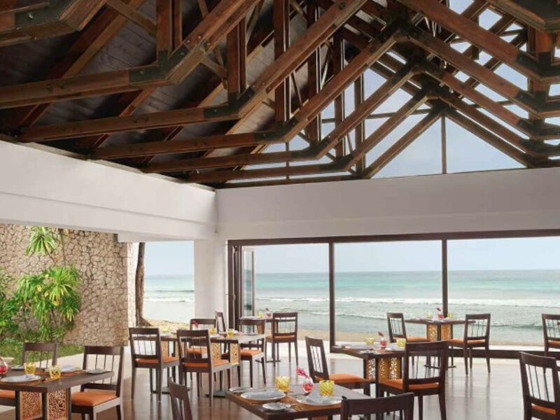 Avani Seychelles Barbarons Resort & Spa