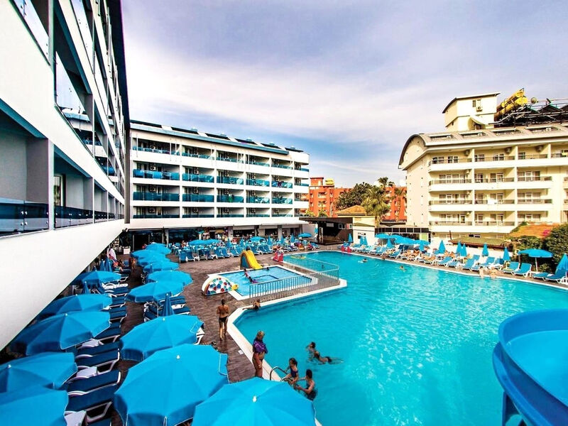 Avena Resort & Spa