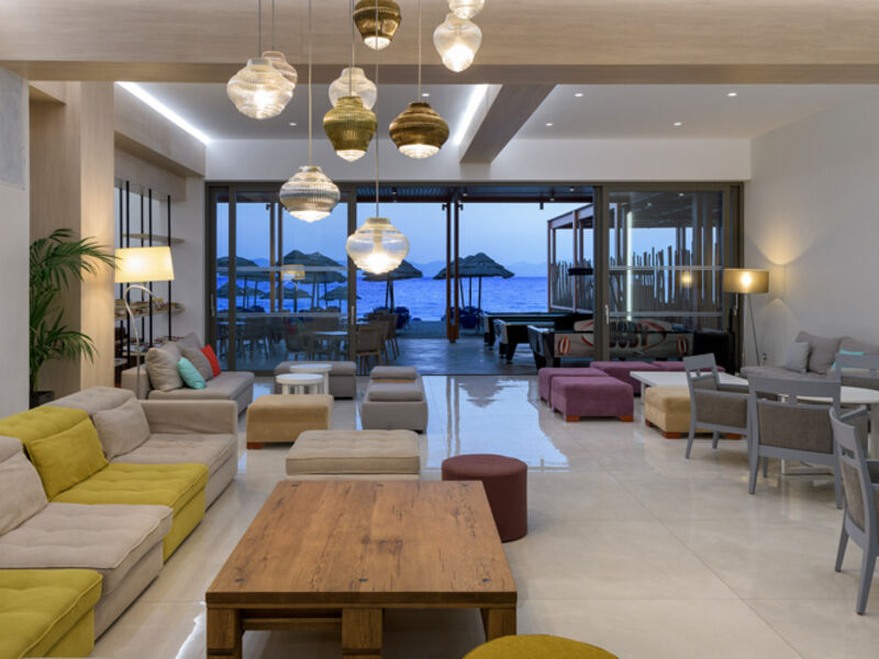 Avra Beach Resort Hotel & Bungalows
