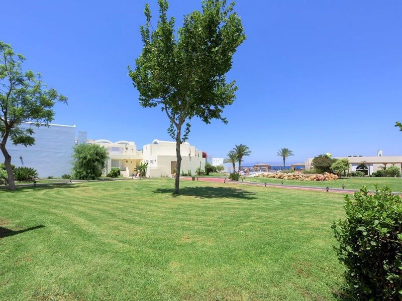 Avra Beach Resort