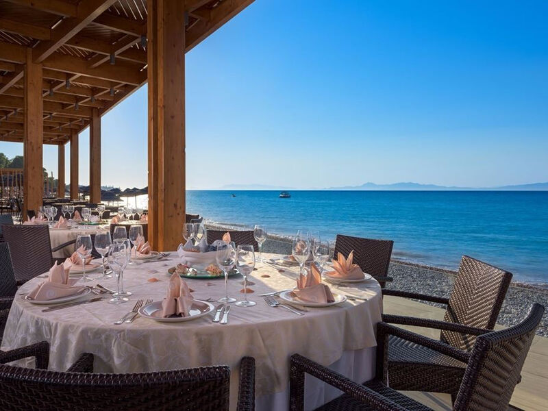 Avra Beach Resort