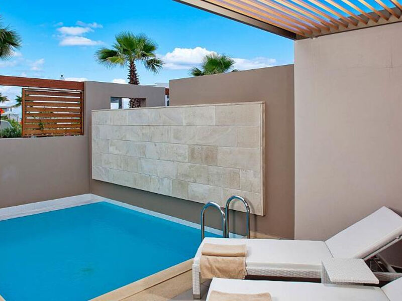 Avra Imperial Beach Resort & Spa