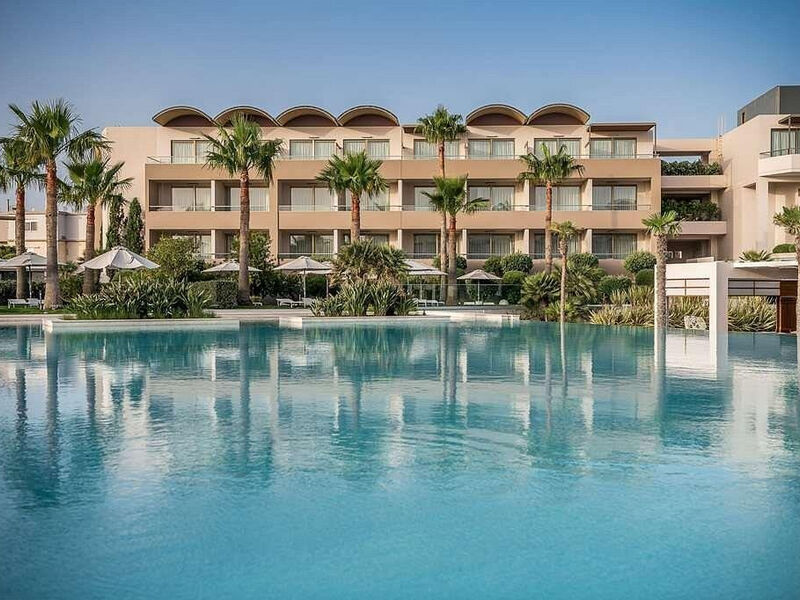 Avra Imperial