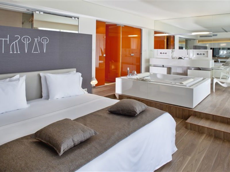 Avra Imperial Beach Resort & Spa