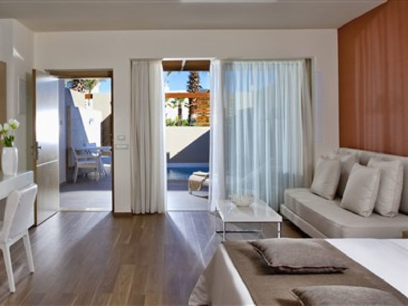 Avra Imperial Beach Resort & Spa