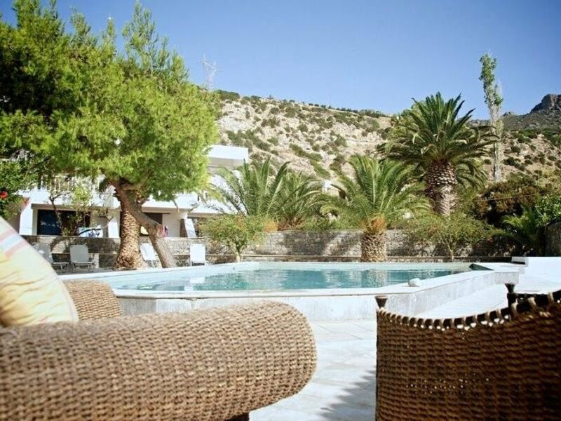 Avra Palm