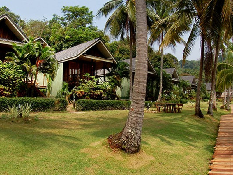 Away Koh Kood N