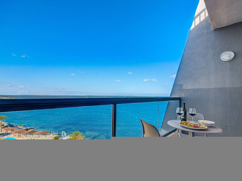 Ax Sunny Coast Resort & Spa