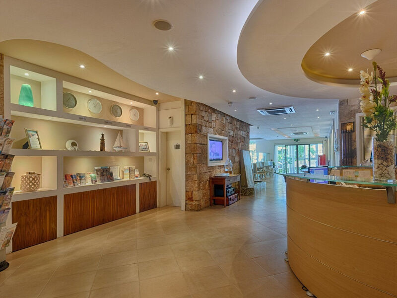 Ax Sunny Coast Resort & Spa