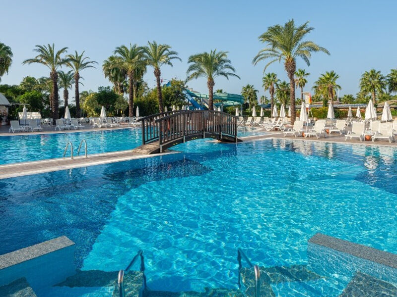 Aydinbey Famous Resort