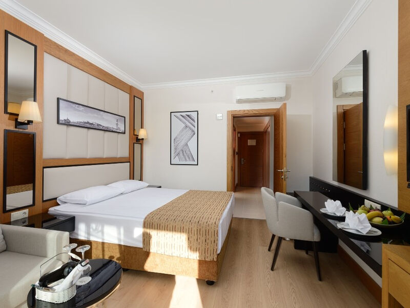 Aydinbey Famous Resort