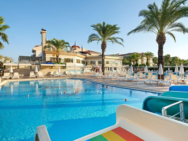 Aydinbey Famous Resort